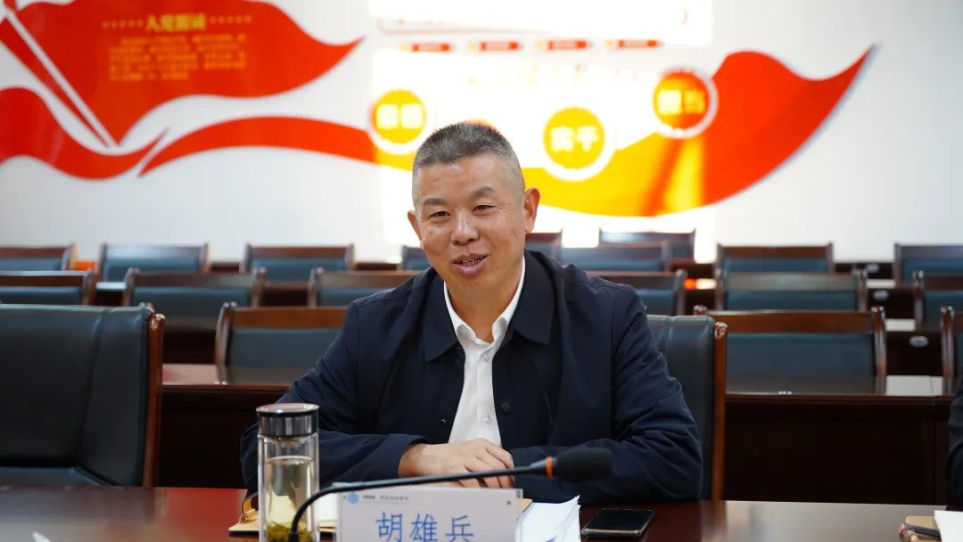 121802.jpg 121802.jpg